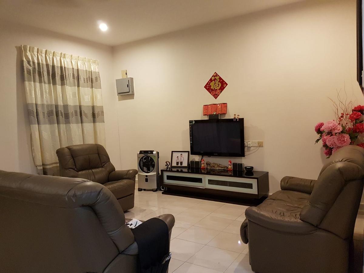 Big Garden Homestay Pantai Remis Eksteriør bilde