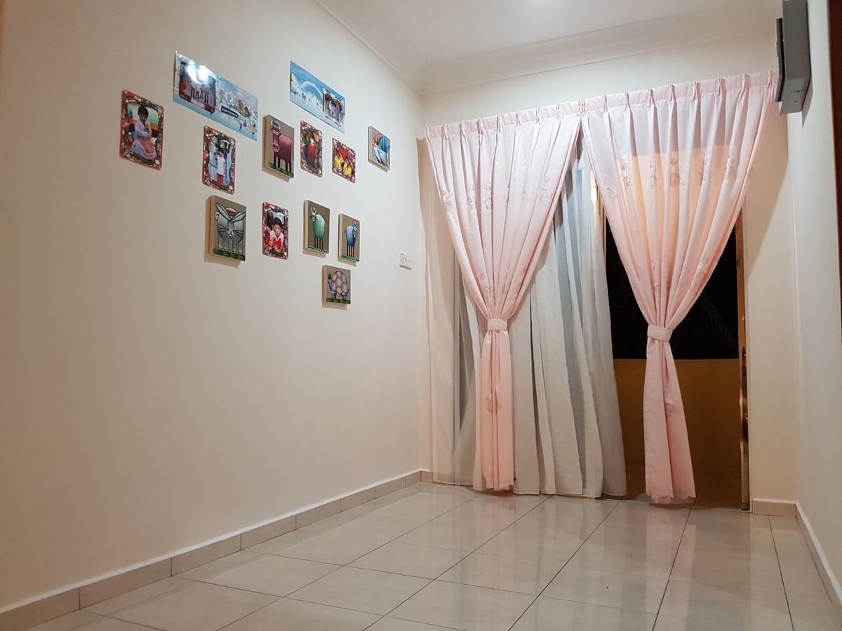 Big Garden Homestay Pantai Remis Eksteriør bilde