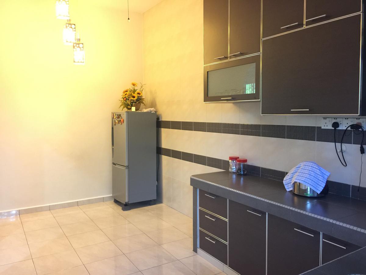Big Garden Homestay Pantai Remis Eksteriør bilde